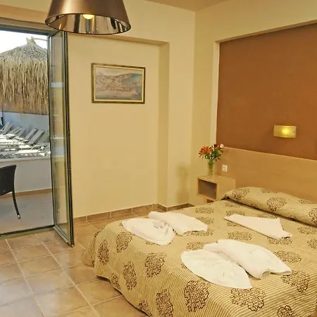 Hotell Stella-katrin 2*